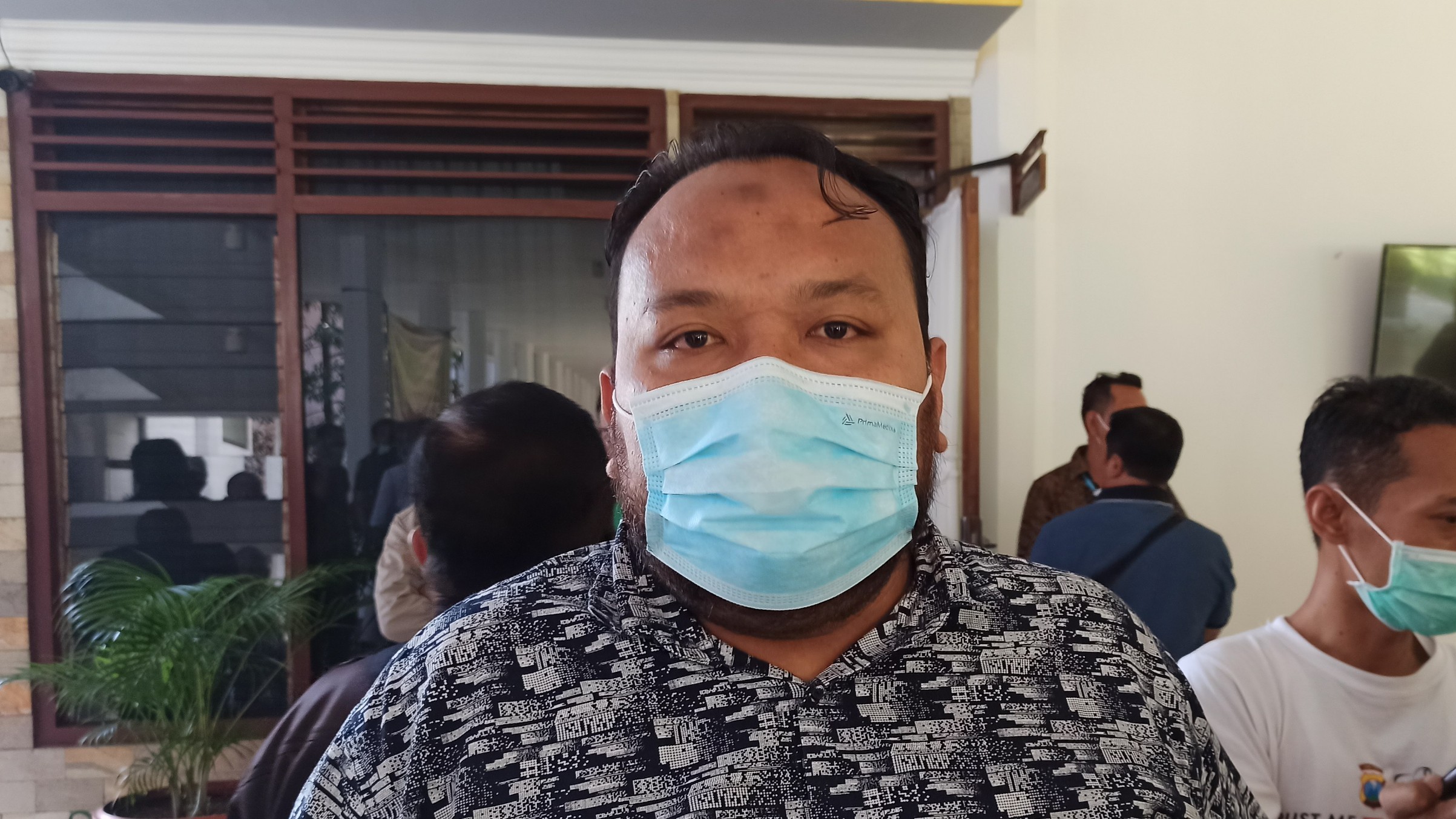 Amrullah salah satu pengacara yang ikut melakukan gugatan citizen Law Suit atas pelepasan Ijen kepada Bondowoso (foto: Muh Hujaini/Ngopibareng.id)