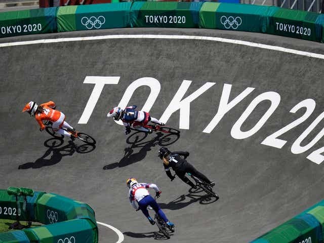 Pabrikan sepeda asal Gresik, Jawa Timur ikut berpartisipasi di balap sepeda BMX Racing di Olimpiade  Tokyo 2002.