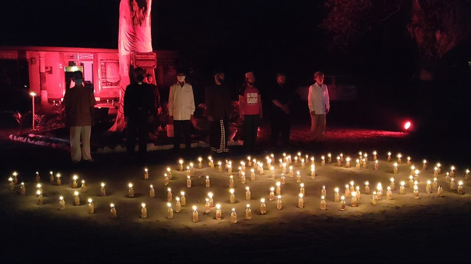 Doa lintas agama di Ndalem pojok rumah kedua Presiden Soekarno.  (Foto: Istimewa)