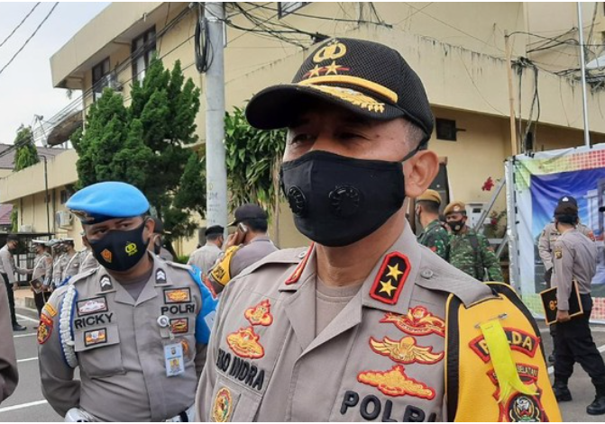 Kapolda Sumsel nyekar ke makam Akidi Tio, polisi periksa kejiwaan dan psikologis Herianti. (Foto: dtk)