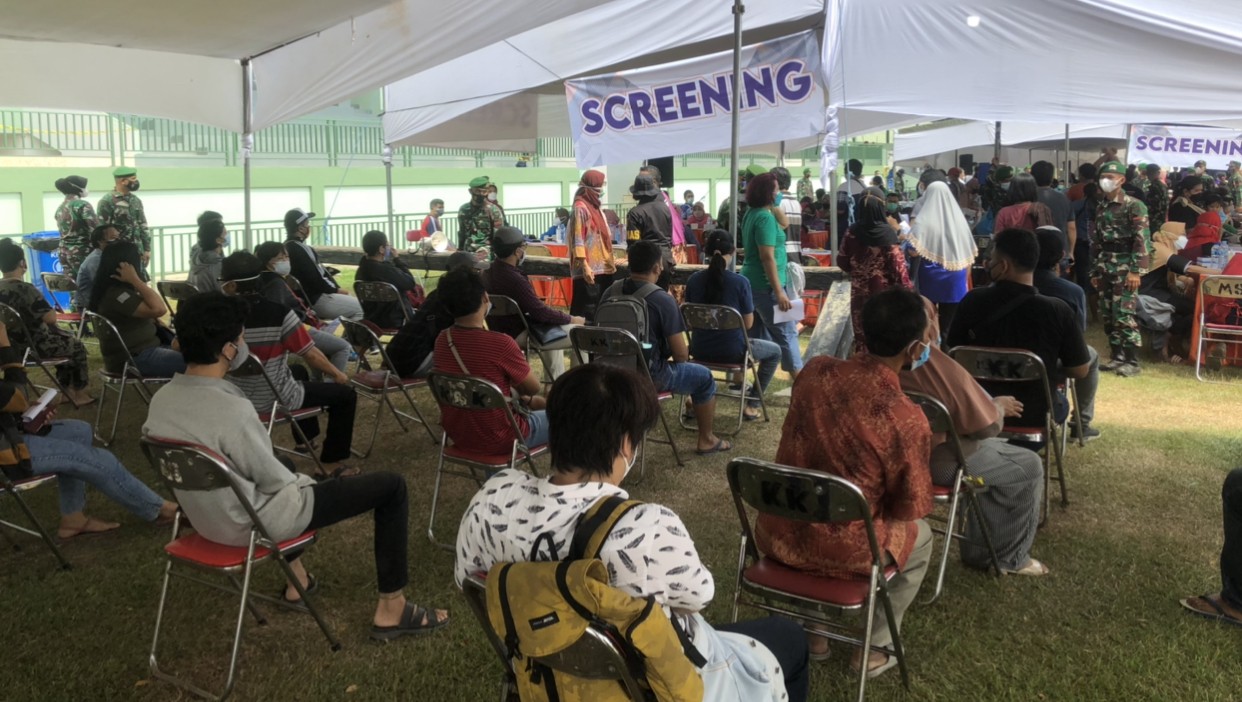 Vaksinasi tahap dua di Stadion Brawijaya (Foto: Andhi Dwi/Ngopibareng.id)