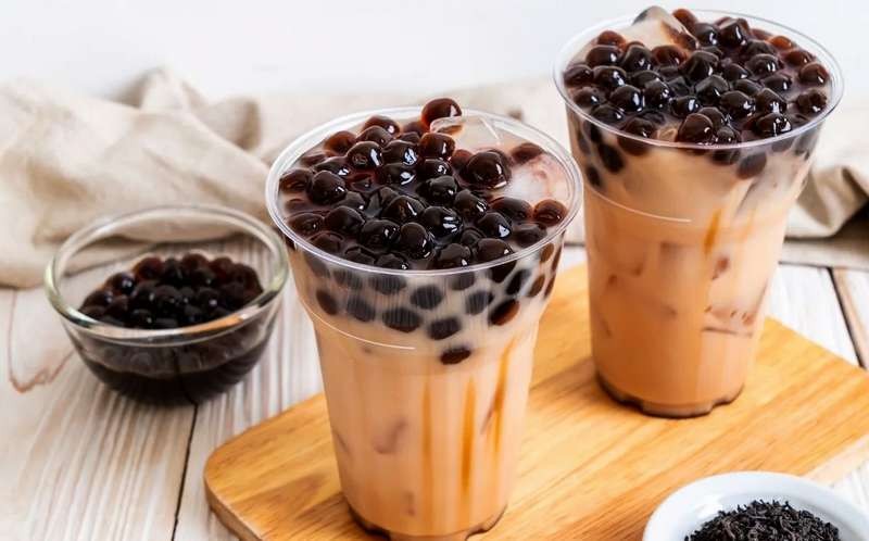 Ilustrasi minuman manis dengan topping boba kenyal. (Foto: Istimewa)