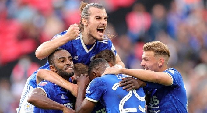 Para pemain Leicester City saat merayakan gol Kelechi Iheanacho saat mereka mengalahkan Manchester City di Community Shield dengan skor 1-0. (Foto: Twitter/@LCFC)