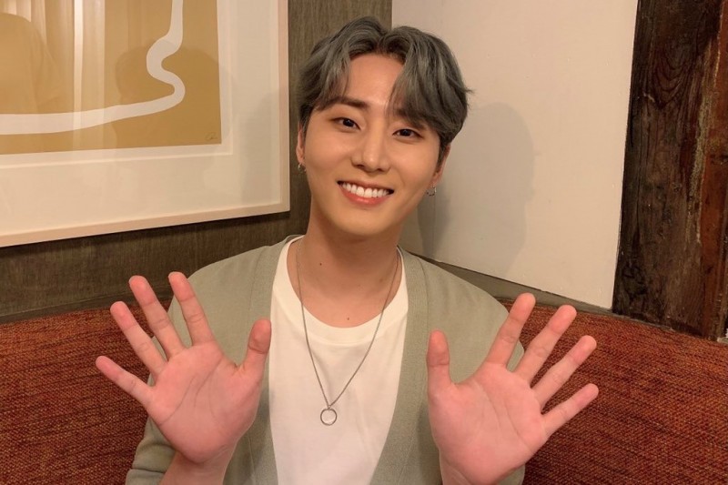 Young K, personel DAY6 umumkan rencana rilis album solo baru sekaligus wajib militer. (Foto: Istimewa)