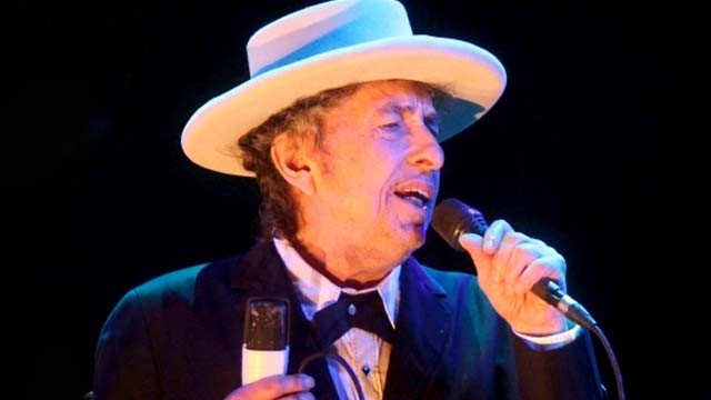 Bob Dylan, yang digugat seorang wanita karena dituduh lakukan pelecehan seksual tahun 1965 saat wanita tersebut berusia 12 tahun. (Foto:EPA/Al Jazeera)