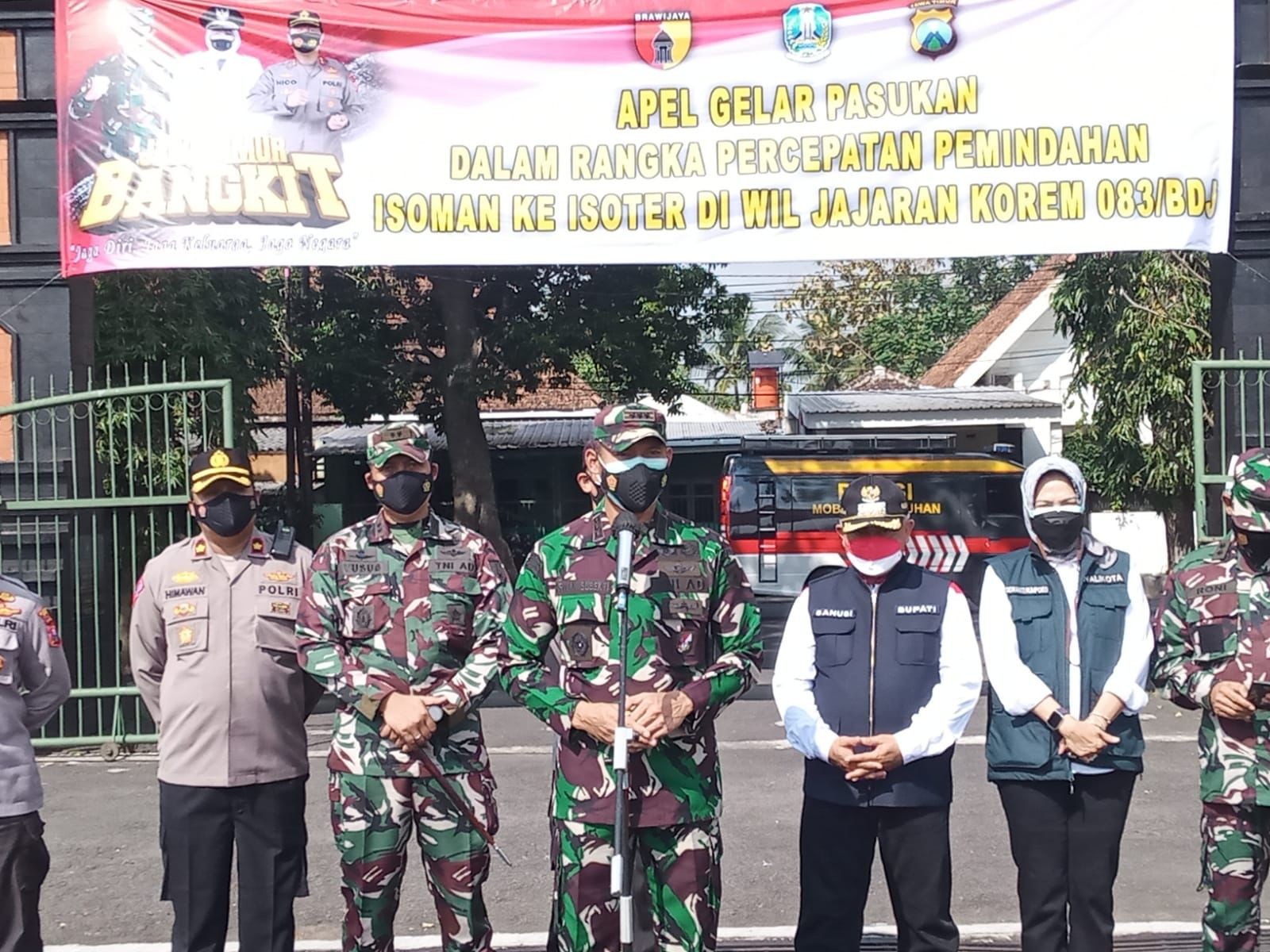 Danrem 083/Bhaladhika Jaya, Kolonel Infanteri Irwan Subekti saat berada di Lapangan Rampal, Kota Malang. (Foto: Lalu Theo/@Ngopibareng.id)