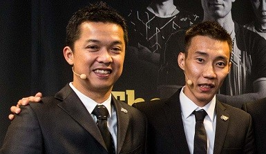 Mantan pebulutangkis nasional, Taufik Hidayat dan rival sekaligus sahabatnya,  Lee Cong Wei. (Foto: Twitter/@taufikhidayat_1)