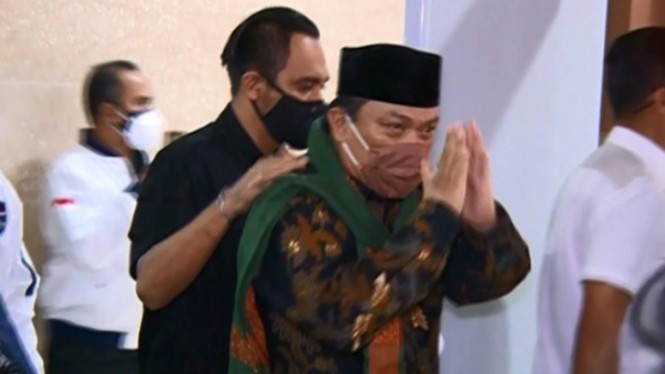 Yahya Waloni saat digelandang ke Bareskrim Polri. (Foto: Ant)