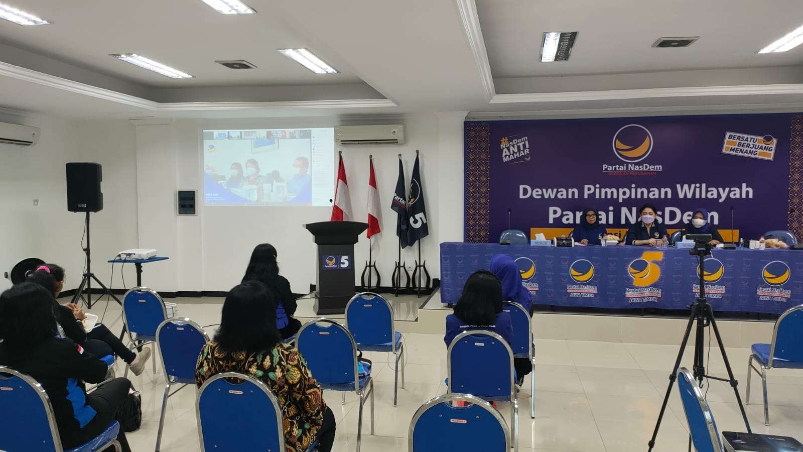 NasDem Jatim saat menggelar workshop terkait kekerasan seksual di Gedung DPW NasDem Jatim, Surabaya, Selasa 7 September 2021. (Foto: Istimewa)