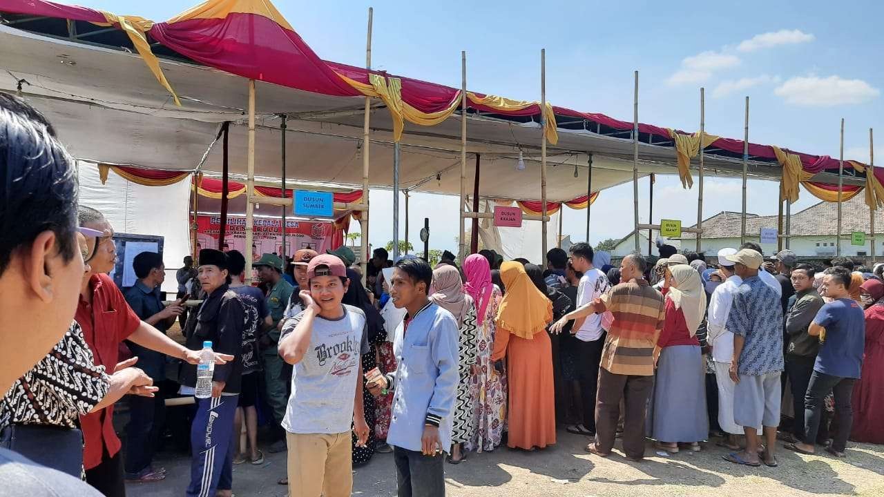 Suasana Pilkades di sebuah desa di Kabupaten Probolinggo, beberapa waktu lalu. (Foto: Ikhsan Mahmudi/Ngopibareng.id)