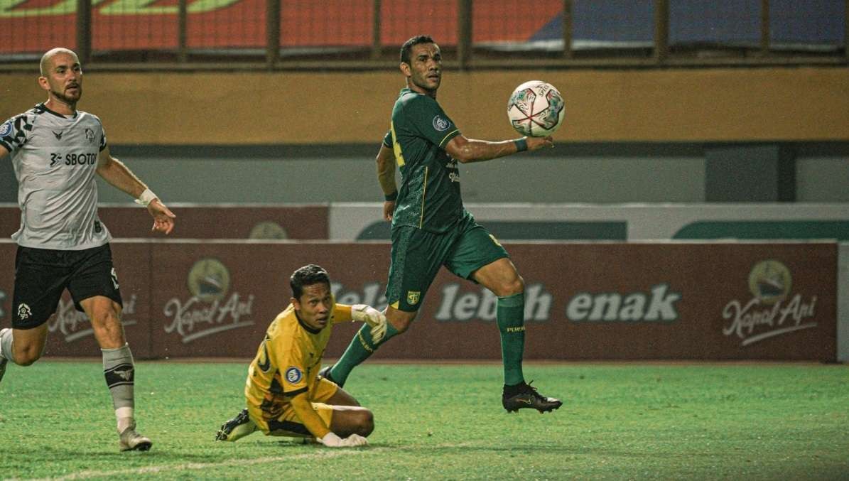 Persebaya vs Tira Persikabo. (Foto: Persebaya.id)