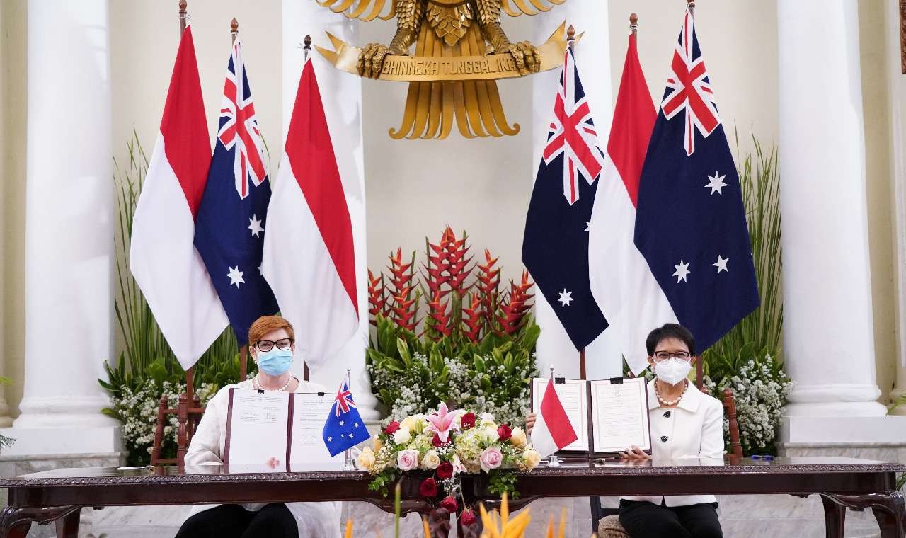 Menlu RI Retno Marsudi dalam Pertemuan 2+2 antara Menteri Luar Negeri (Menlu) dan Menteri Pertahanan (Menhan) Indonesia dan Australia ke-7, digelar di Gedung Pancasila, Kementerian Luar Negeri, Jakarta. (Foto: Kemlu)