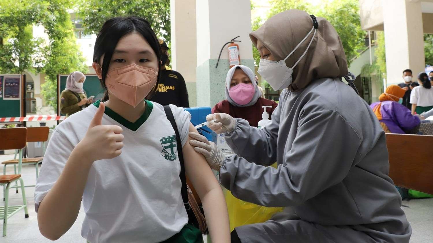 Salah satu siswa Sekolah Santa Maria mengikuti vaksinasi, Sabtu 11 September 2021. (Foto: Istimewa)