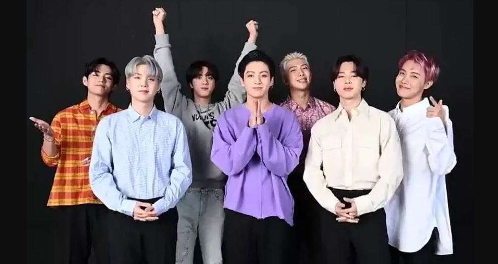 BTS menyampaikan pidatonya lewat video usai memenangkan 3 trofi MTV Video Music Awards 2021. (Foto: Twitter)