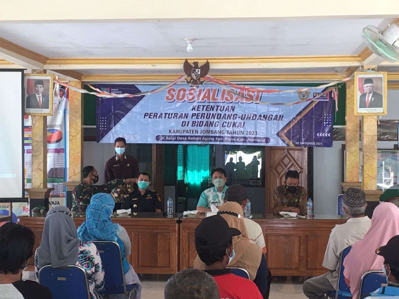 Sosialisasi ketentuan peraturan perundang-undangan bidang cukai dengan tajuk Gempur Rokok Ilegal di Desa Kebonagung, Kecamatan Ploso, Kamis 9 September 2021. (Foto: Istimewa)