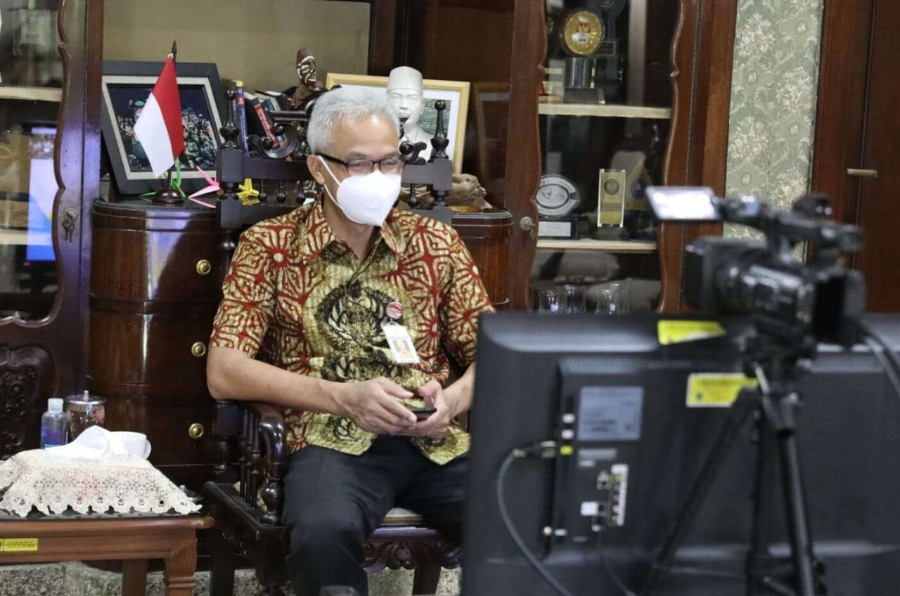 Gubernur Jawa Tengah Ganjar Pranowo menyampaikan terima kasih kepada para ASN di lingkungan Pemprov Jateng atas capaian WTP selama 10 tahun berturut-turut. (Foto: Istimewa)