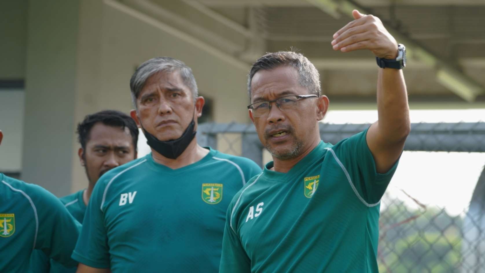 Pelatih Persebaya, Aji Santoso.