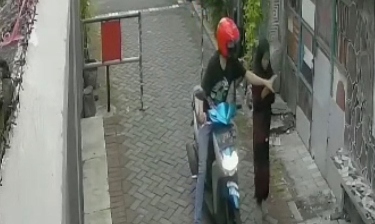 Potongan video rekaman CCTV yang menunjukkan. (Foto: Istimewa)