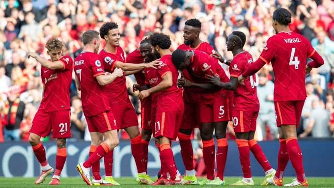 Selebrasi skuad Liverpool vs Crystal Palace di Stadion Anfield. (Foto: Twitter)