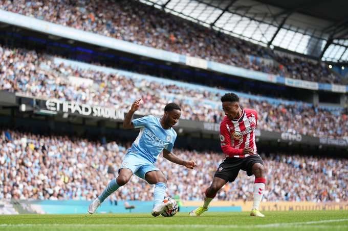 Manchester City melawan Southampton. (Foto: Twitter)