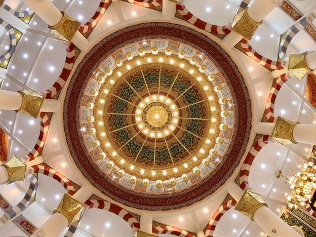 Ornamen dalam masjid menunjukkan nilai keindahan. (Foto: Istimewa)