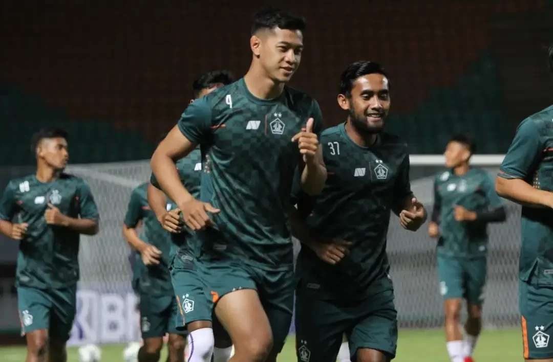 Persik kediri gelar latihan bersama di lapangan. (Foto: Istimewa)