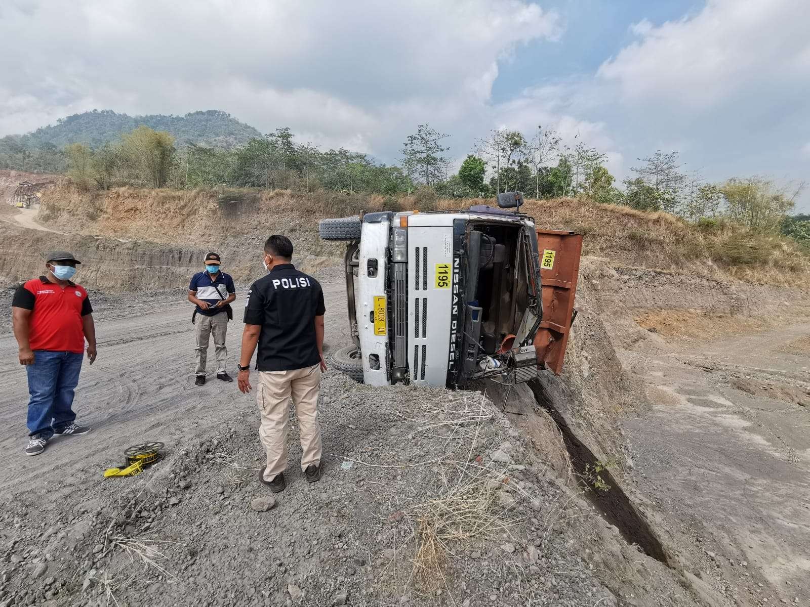 Polisi olah TKP di tambang galian C.(Foto: Istimewa)