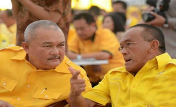 Mantan Gubernur Sumatera Selatan, Alex Noerdin (kiri). (Foto: Dok. Golkar)