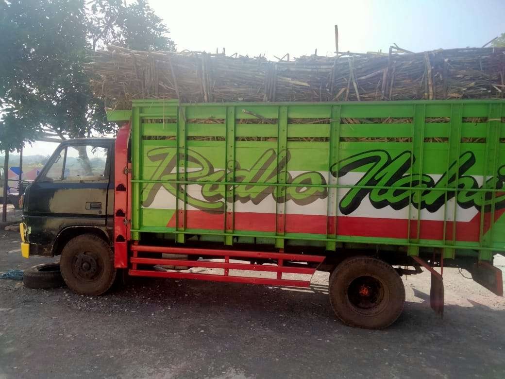 Barang bukti truk milik korban diamankan di Polsek Semboro (Foto: Istimewa)