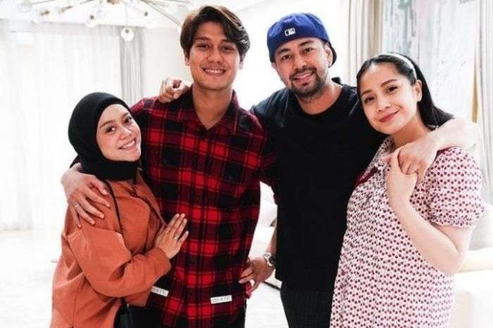 Pasangan Lesti dan Rizky Billar bersama Raffi Ahmad dan Nagita Slavina (Gigi). (Foto: Instagram @raffinagita1717)