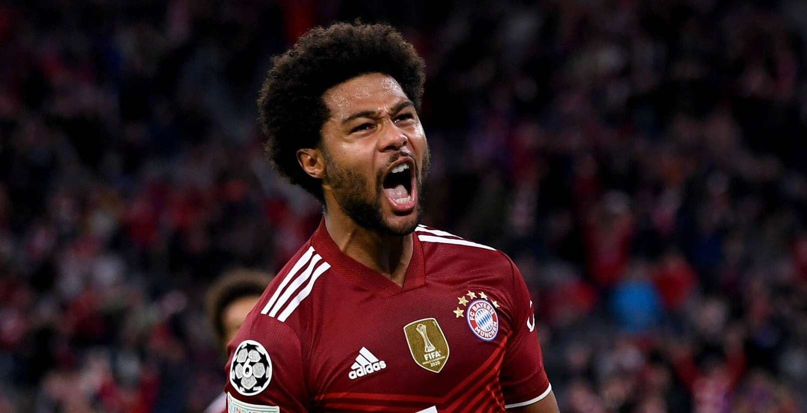 Serge Gnabry usai mencetak gol ke gawang Dynamo Kiev dalam laga lanjutan Grup E Liga Champions, Kamis 30 September 2021. (Foto: Twitter/@FCBayern)