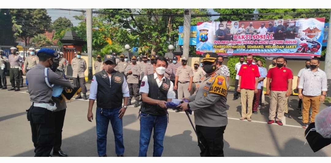 Sinergitas Polres Kediri Kota dan HDCI Kediri raya ( fen/ngopi bareng.id)