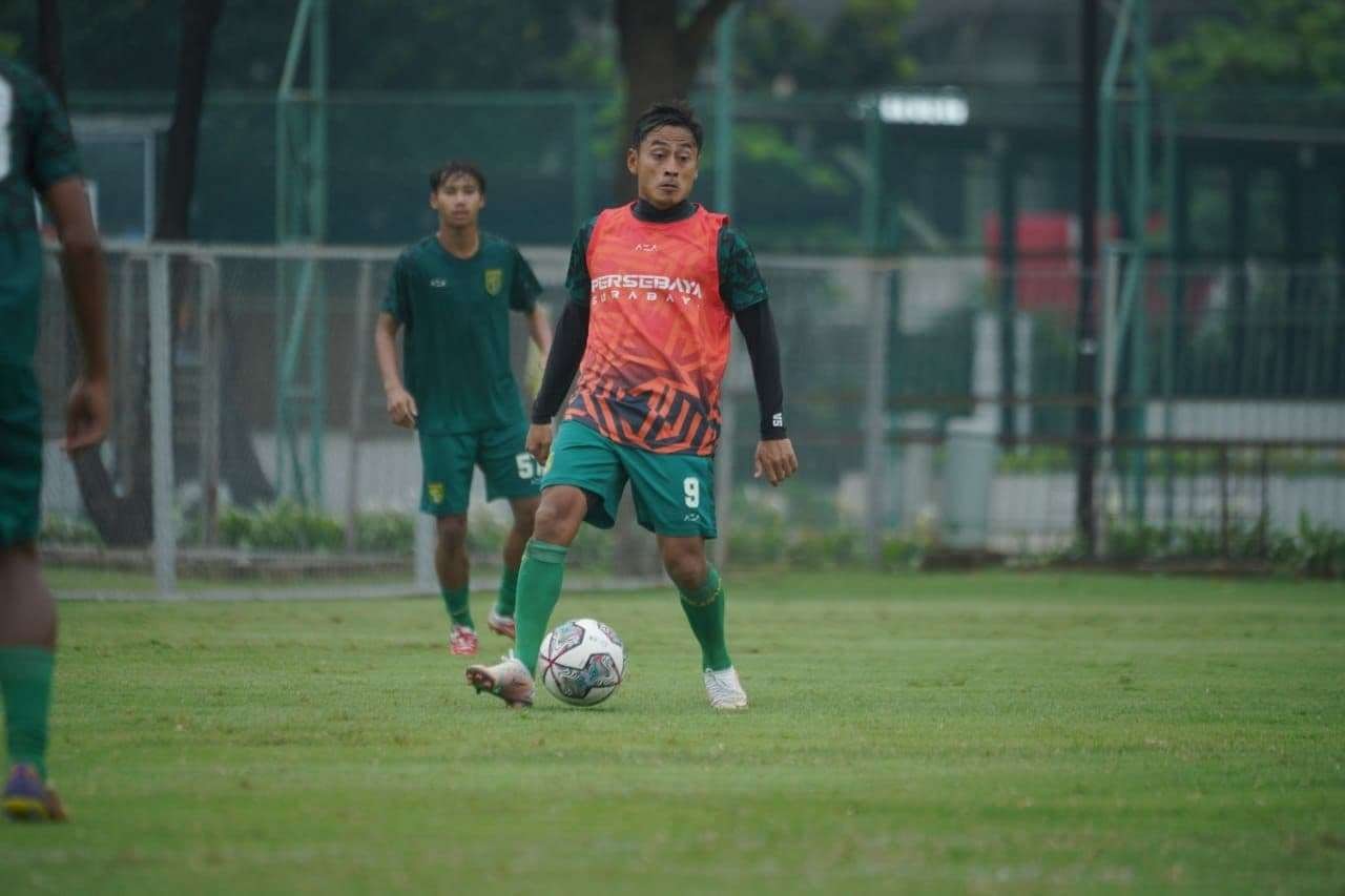 Pemain Persebaya, Samsul Arif Munip. (Foto: Fariz Yarbo/Ngopibareng.id)