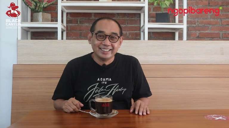 Ngopiini Arif Afandi. (Foto: Alief Sambogo/Ngopibareng.id)