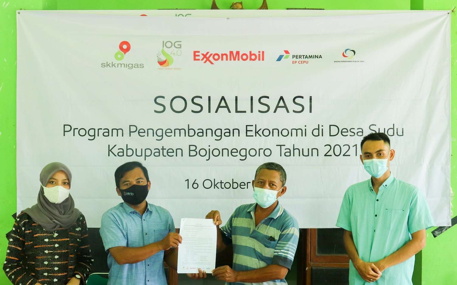 Sosialisasi Program Lanjutan Pengembangan Peternakan Ayam Petelur di Balai Desa Sudu. (Foto: EMCL Ademos)