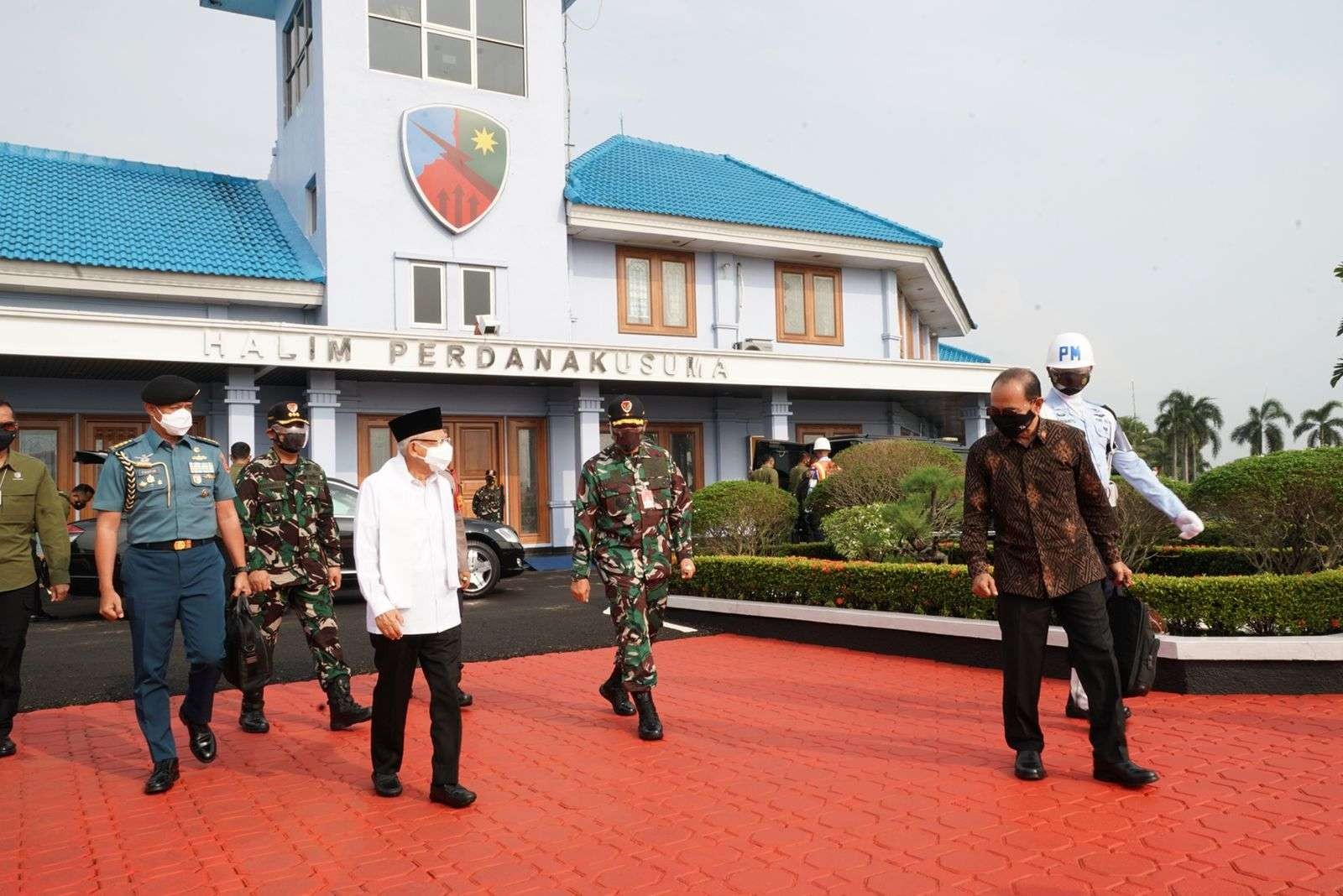 Wapres KH Ma'ruf Amin meninggalkan Halim Perdana Kusuma. (Foto: Setwapres)