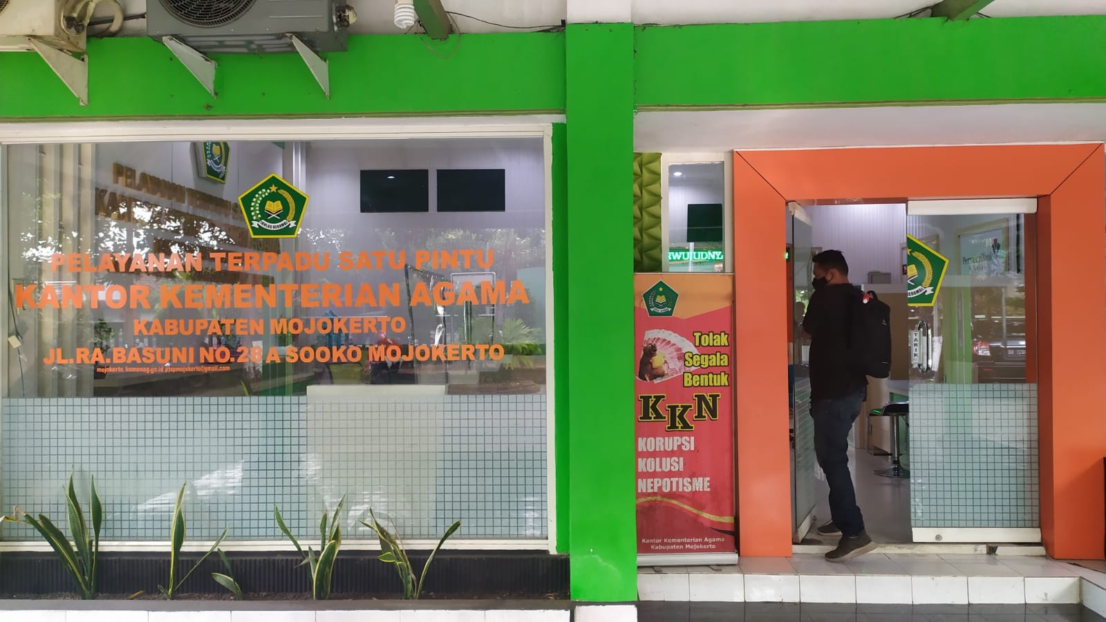 Kantor Kemenag Kabupaten Mojokerto, Jawa Timur. (Foto: Deni Lukmantara/Ngopibareng.id)