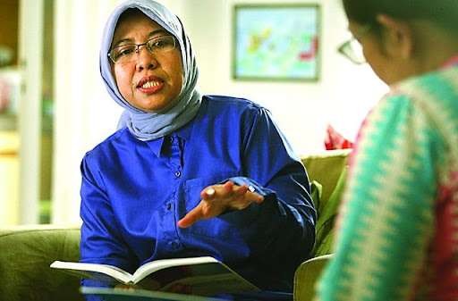 Prof Rachmah Ida, pakar kajian studi media asal Universitas Airlangga. (Foto: Dok Unair)