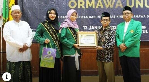 Wilda Al Aluf Arifin, Runner Up Duta ISNU Jawa Timur 2019, bersama Sholehuddin, Ketua ISNU Sidoarjo. (Foto: Istimewa)(Foto: Istimewa)