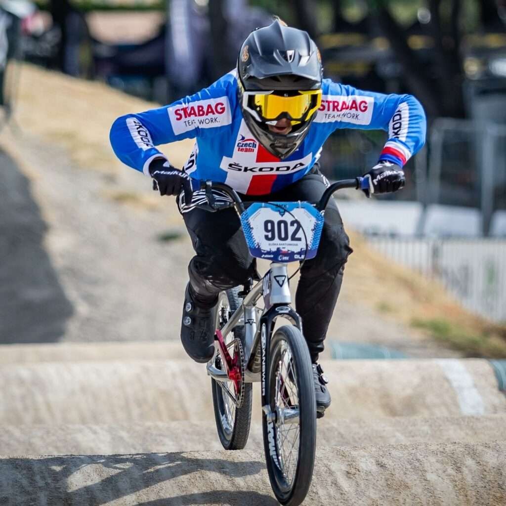 Eliska Bartunkova yang menggunakan sepeda BMX Thrill meraih juara 2 di UCI World Cup BMX  Championship di Turki.