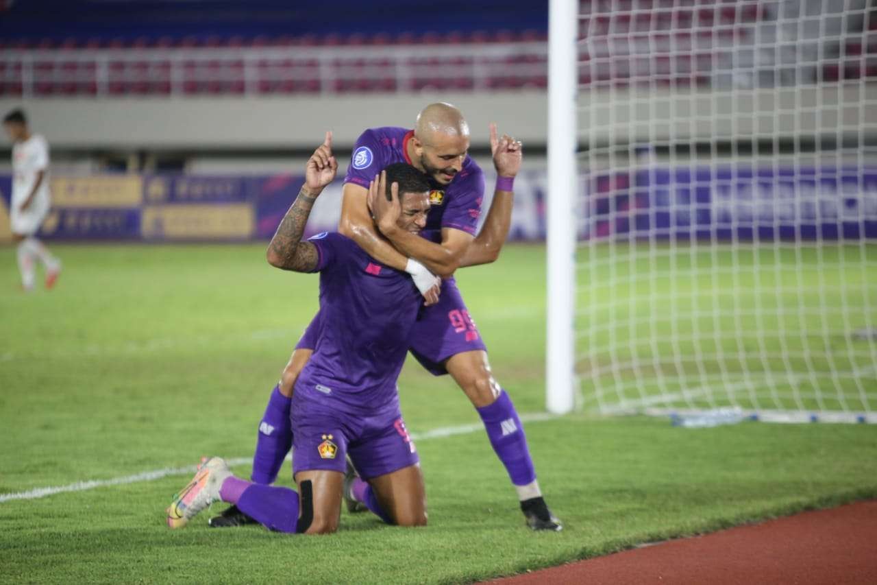 Dhoinatan Machado motor serangan Persik rayakan gol. (Foto: Istimewa)