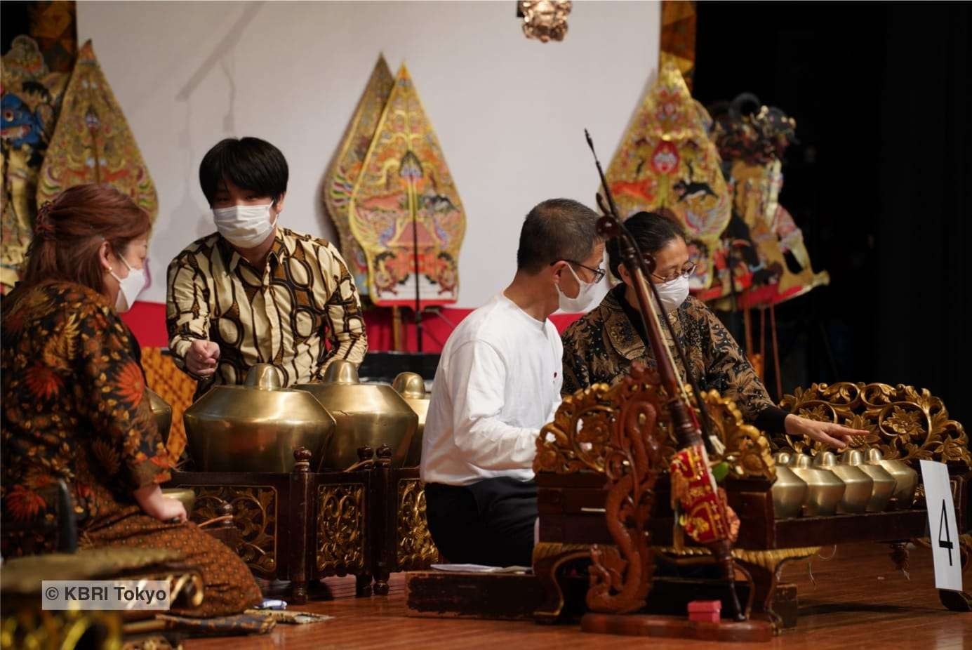 Warga Jepang antusias mengikuti workshop Gamelan. (Foto: KBRI Tokyo)