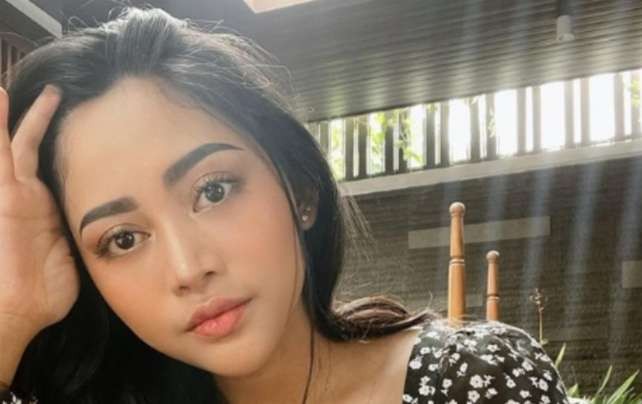 Selebgra Rachel Vennya, tersangka kasus kabur dari karantina. (Foto: Instagram)