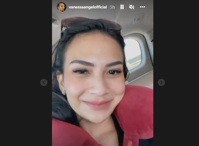 Vanessa Angel merekam video di dalam mobil 5 jam sebelum kecelakaan. (Foto: Tangkapan layar Instagram @vanessaangelofficial)