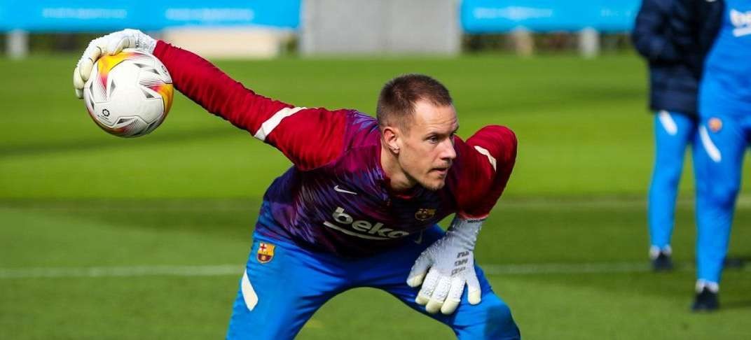 Marc Andre ter Stegen menjadi incaran prioritas Tottenham Hotspur. (Foto: Twitter/@FCBarcelona)