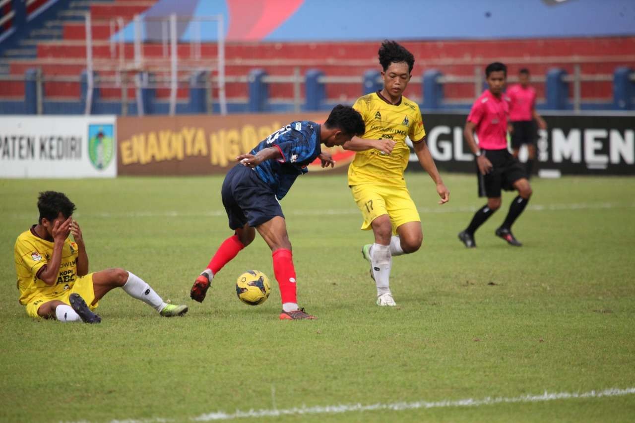 Persedikab menangi duel melawan Persekam 1-0. (Foto: Fendhy Plesmana/Ngopibareng.id)