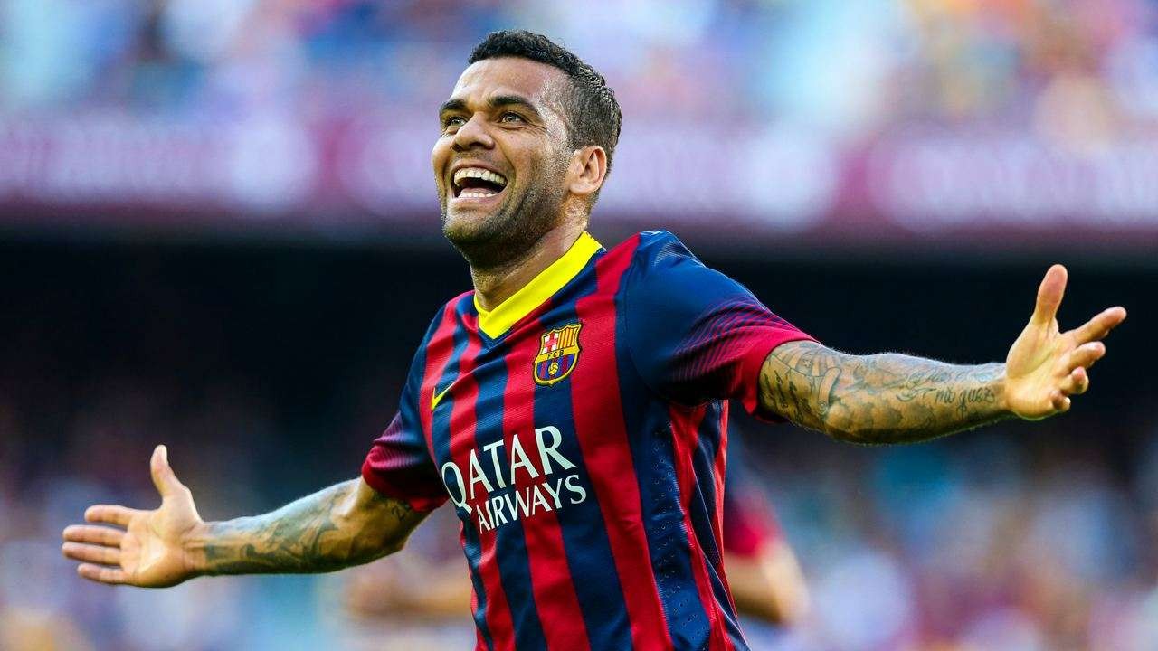 Dani Alves pada periode pertamanya di Barcelona. (Foto: Twitter/@FCBarcelona)