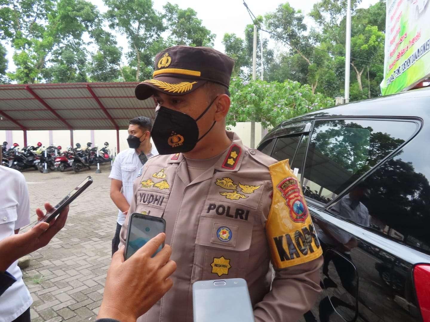 Kapolres Blitar Kota, AKBP Yudhi Hery Setyawan saat memberikan keterangan kepada wartawan. (Foto: Choirul Anam/Ngopibareng.id)