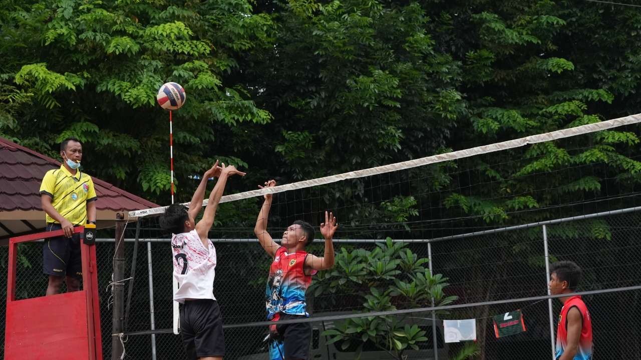 Cabor bola volly, salah satu cabor yang dipertandingkan di Popda Jateng. (Foto: Dok Jateng)