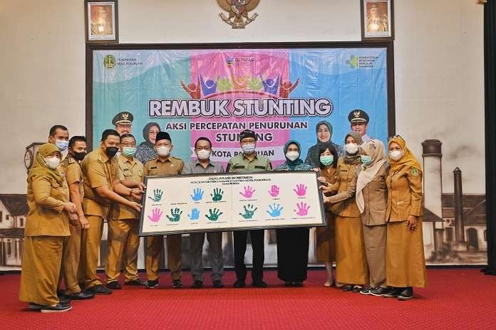 Walikota Pasuruan Saifullah Yusuf atau Gus Ipul menggelar rembug stunting serta deklarasi percepatan penanganan stunting. (Foto: Istimewa)